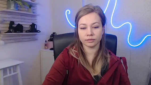 holly xglam online show from 01.20.25