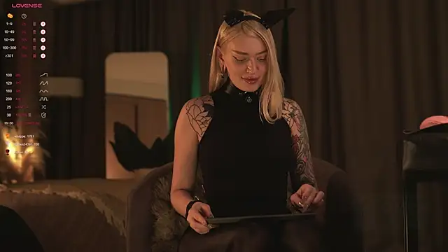 LinaKinky online show from 01.24.25