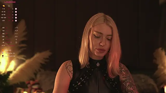 LinaKinky online show from 01.25.25