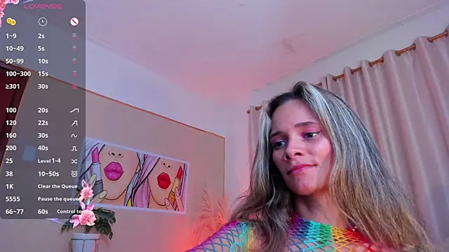 Snapshot of SkiinnyAna chatting on 02.25.25 SkiinnyAna online show from 02.25.25