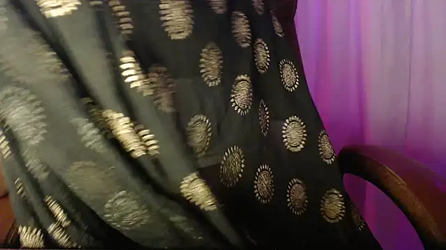 Prita07 online show from 10.24.25