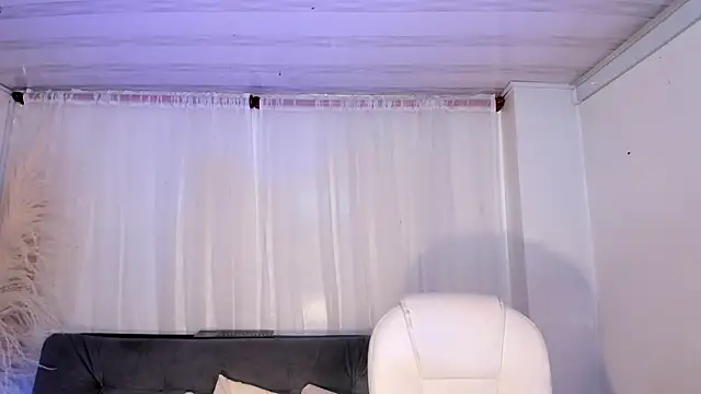 miel gomez online show from 02.08.25