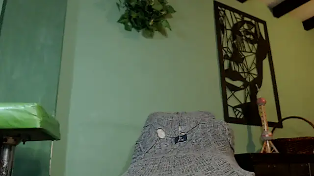 thirstymoonxx online show from 01.31.25