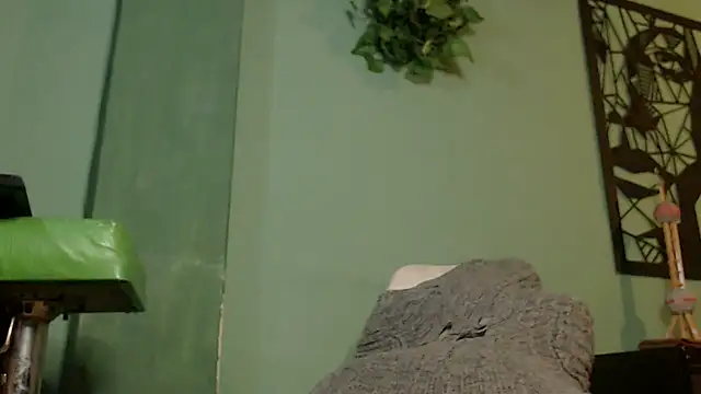 thirstymoonxx online show from 02.13.25