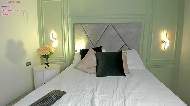  Miss Kimm online show from 11.21.25