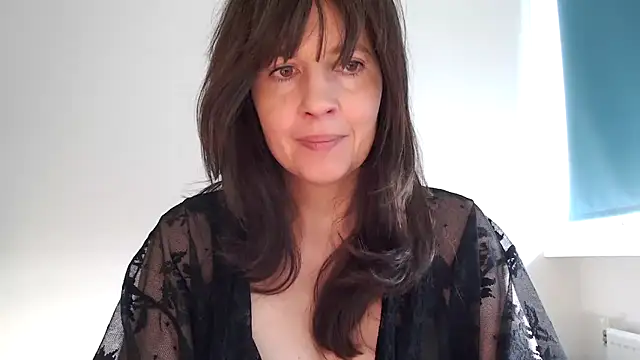 Ella Next Door online show from 02.15.26