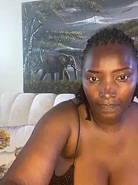 Snapshot of Naughty-sonia2 chatting on 02.13.25 Naughty-sonia2 online show from 02.13.25