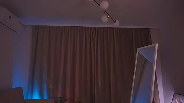 AnuricBriny online show from 02.12.25