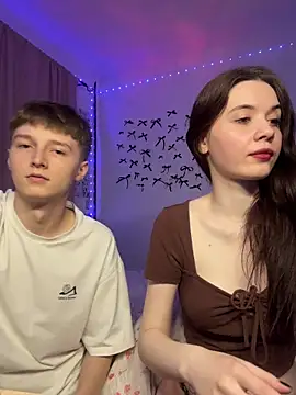 CoddleWeeper  online show from 04.05.26