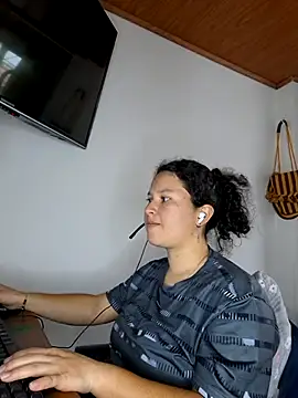 Selket11 online show from 03.04.25