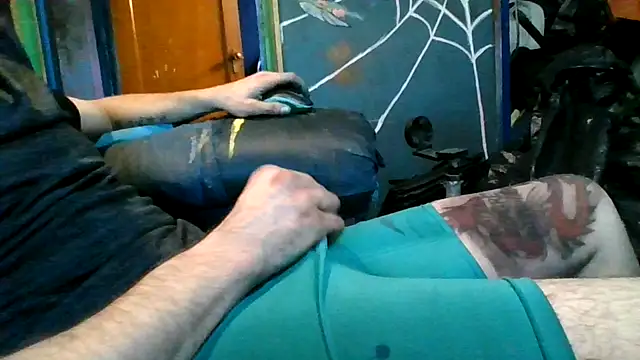 robeaulieu02 online show from 11.19.25