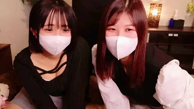Snapshot of ManaMi-maru chatting on 01.05.25 ManaMi-maru online show from 01.05.25