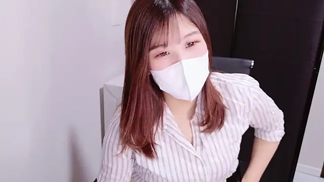 Snapshot of ManaMi-maru chatting on 02.07.25 ManaMi-maru online show from 02.07.25