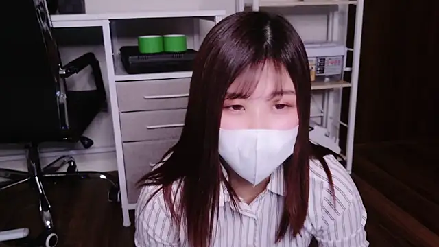 Snapshot of ManaMi-maru chatting on 02.19.25 ManaMi-maru online show from 02.19.25