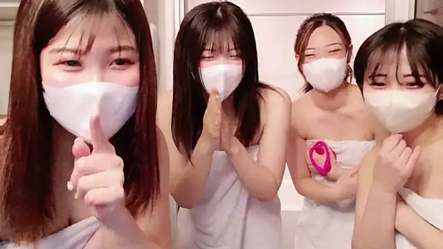Snapshot of ManaMi-maru chatting on 02.28.25 ManaMi-maru online show from 02.28.25