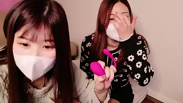 Snapshot of ManaMi-maru chatting on 03.08.25 ManaMi-maru online show from 03.08.25