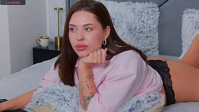 Snapshot of Alexyena chatting on 12.02.24 Alexyena online show from 12.02.24