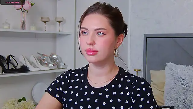 Snapshot of Alexyena chatting on 12.03.24 Alexyena online show from 12.03.24