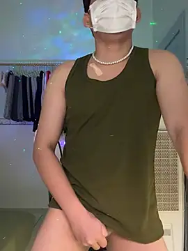 Snapshot of MinhTuanLive chatting on 03.17.25 MinhTuanLive online show from 03.17.25