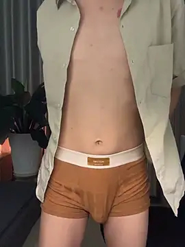 Snapshot of MinhTuanLive chatting on 02.15.26 MinhTuanLive online show from 02.15.26