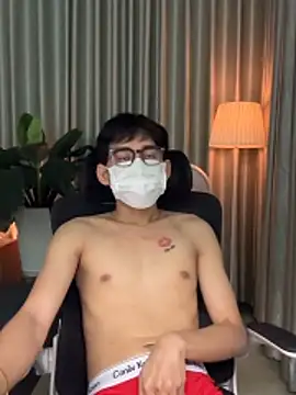 Snapshot of MinhTuanLive chatting on 02.21.26 MinhTuanLive online show from 02.21.26