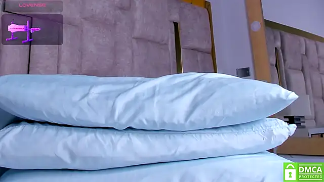 Eris Rose online show from 11.07.25