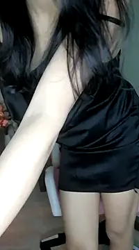 Snapshot of _Linez_ chatting on 03.19.25  Linez  online show from 03.19.25