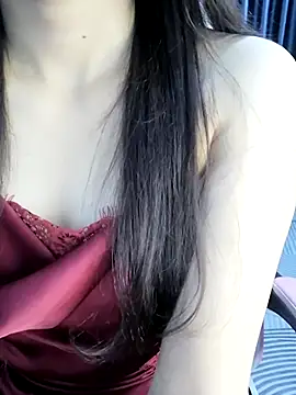 Snapshot of _Linez_ chatting on 09.23.25  Linez  online show from 09.23.25