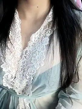  Linez  online show from 10.31.25