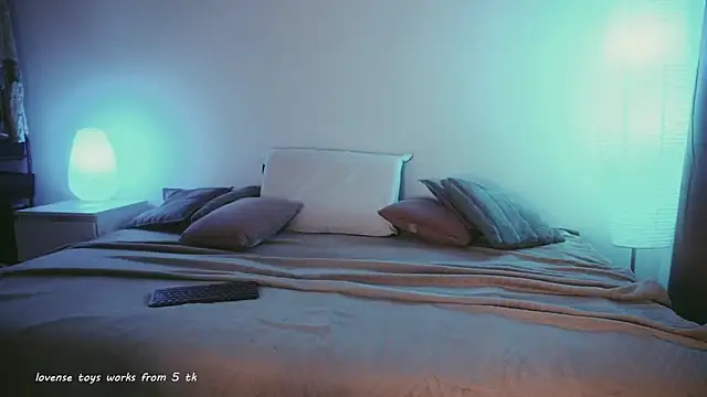 kris69kiss online show from 10.23.25