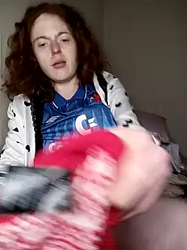 Snapshot of kinkyginger23 chatting on 12.28.24 kinkyginger23 online show from 12.28.24