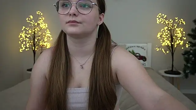 MagicPeachh  online show from 01.22.25