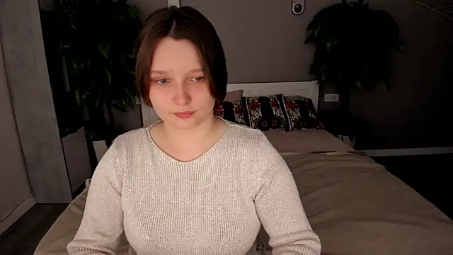 MagicPeachh  online show from 09.25.25