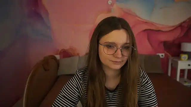 MagicPeachh  online show from 10.16.25