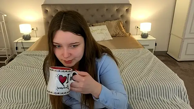 MagicPeachh  online show from 04.01.26