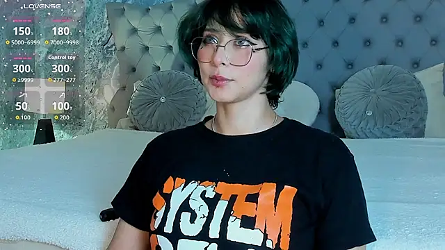 Snapshot of Ramona_Flower chatting on 06.22.26 Ramona Flower online show from 06.22.26