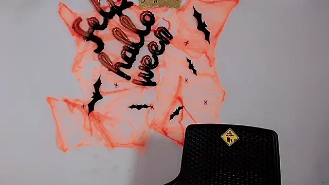 jasmin brunette  online show from 10.05.25