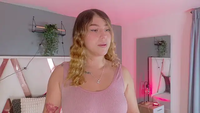 LilithSmith  online show from 11.24.25