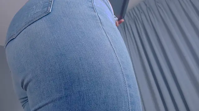 LilithSmith  online show from 12.15.25