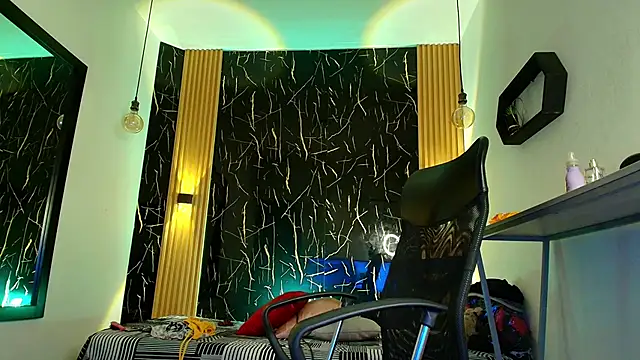 Bella salvatore online show from 04.18.26