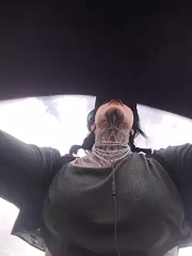 taaylor33 online show from 04.18.26