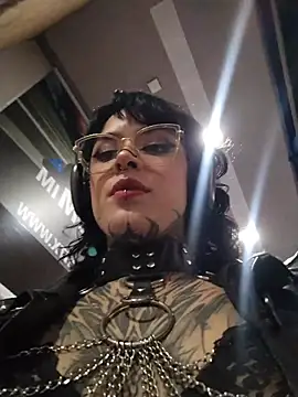taaylor33 online show from 05.16.26