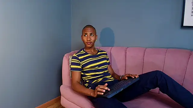 Ethan Fox11 online show from 03.10.25