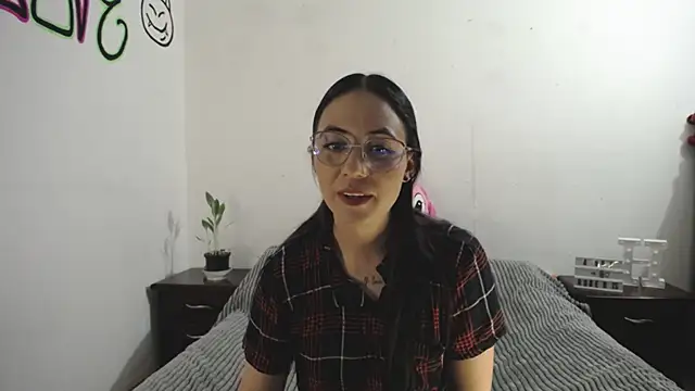 Snapshot of anny_roberts chatting on 12.24.24 anny roberts online show from 12.24.24