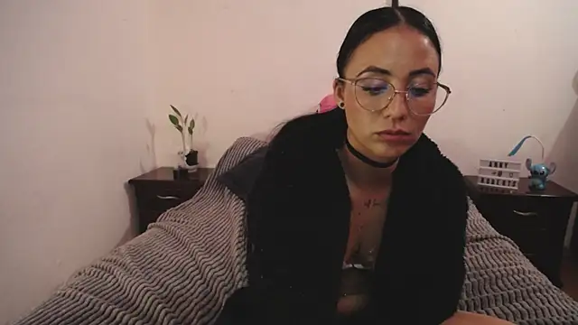 Snapshot of anny_roberts chatting on 02.12.25 anny roberts online show from 02.12.25