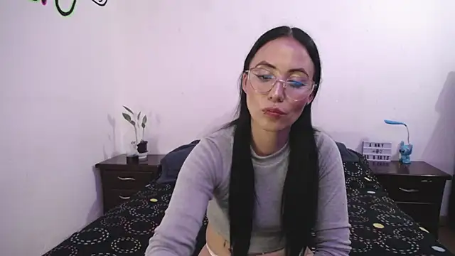 Snapshot of anny_roberts chatting on 03.12.25 anny roberts online show from 03.12.25