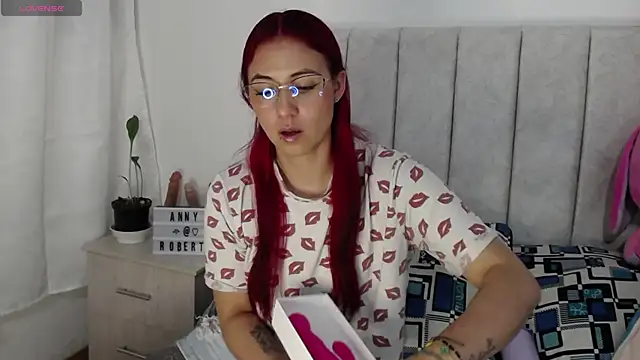 Snapshot of anny_roberts chatting on 09.20.25 anny roberts online show from 09.20.25