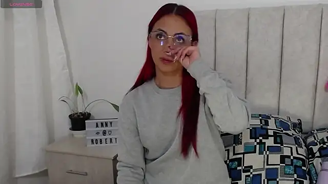 Snapshot of anny_roberts chatting on 10.09.25 anny roberts online show from 10.09.25