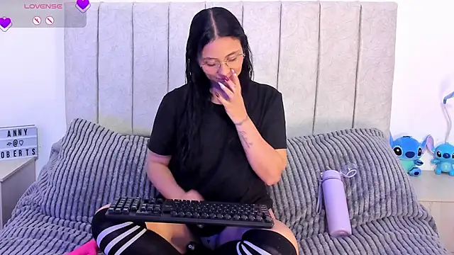 Snapshot of anny_roberts chatting on 11.14.25 anny roberts online show from 11.14.25