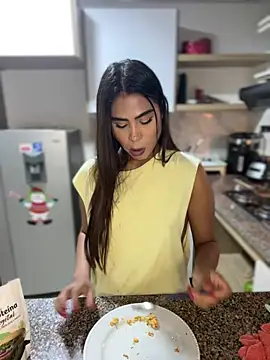 HaileyBaldwin online show from 01.09.25